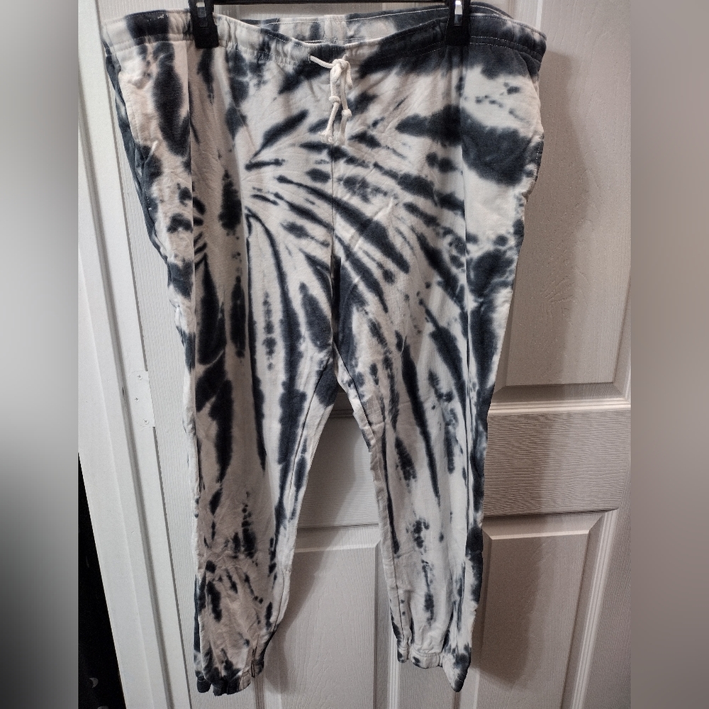 NWOT Active Pants